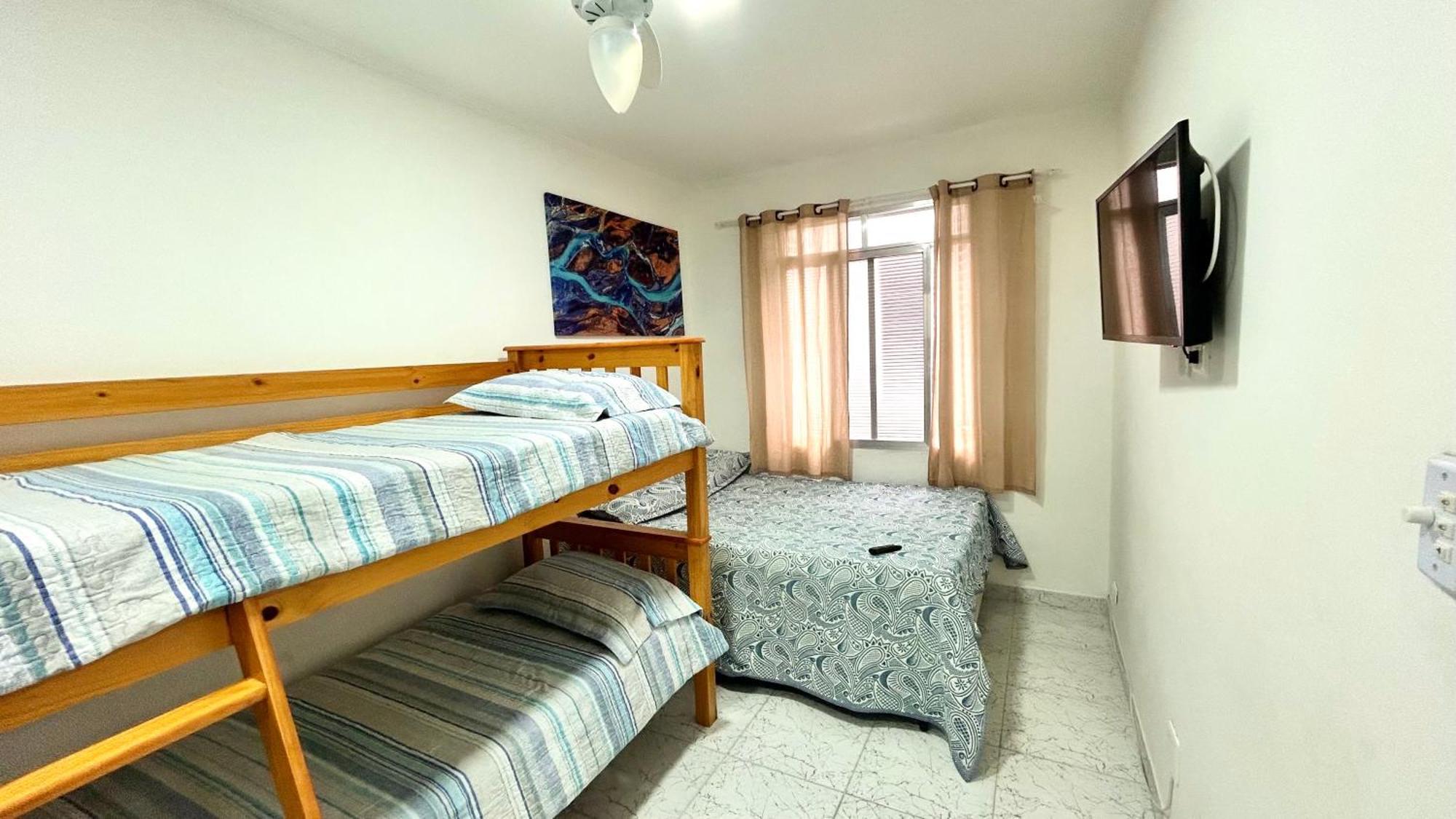 Grande - Canto Do Forte, Check In Manha, 2 Quadras Da Praia, Wi-fi Incluso