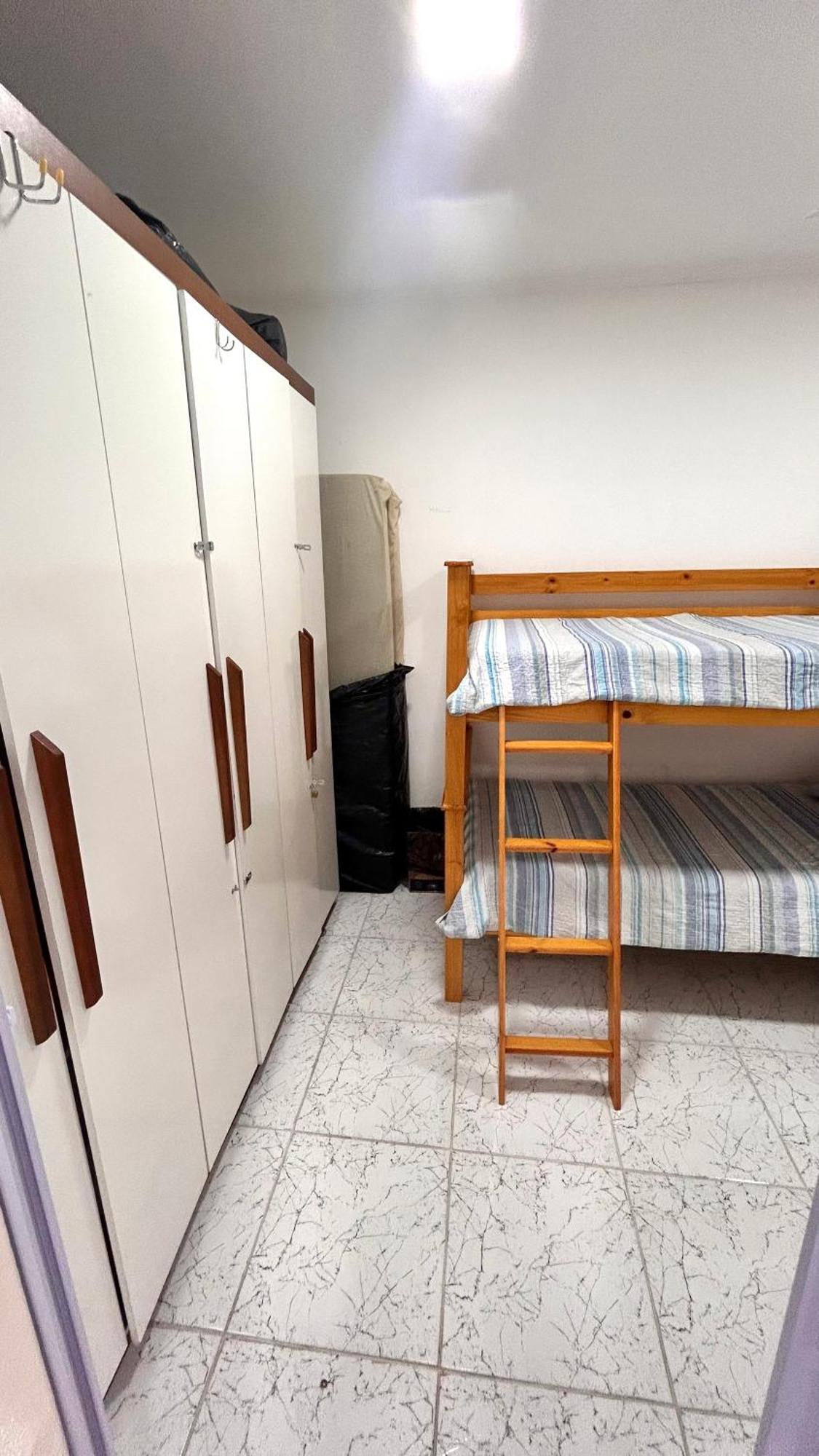 Apartamento Grande - Canto Do Forte, Check In Manha, 2 Quadras Da Praia, Wi-fi Incluso *